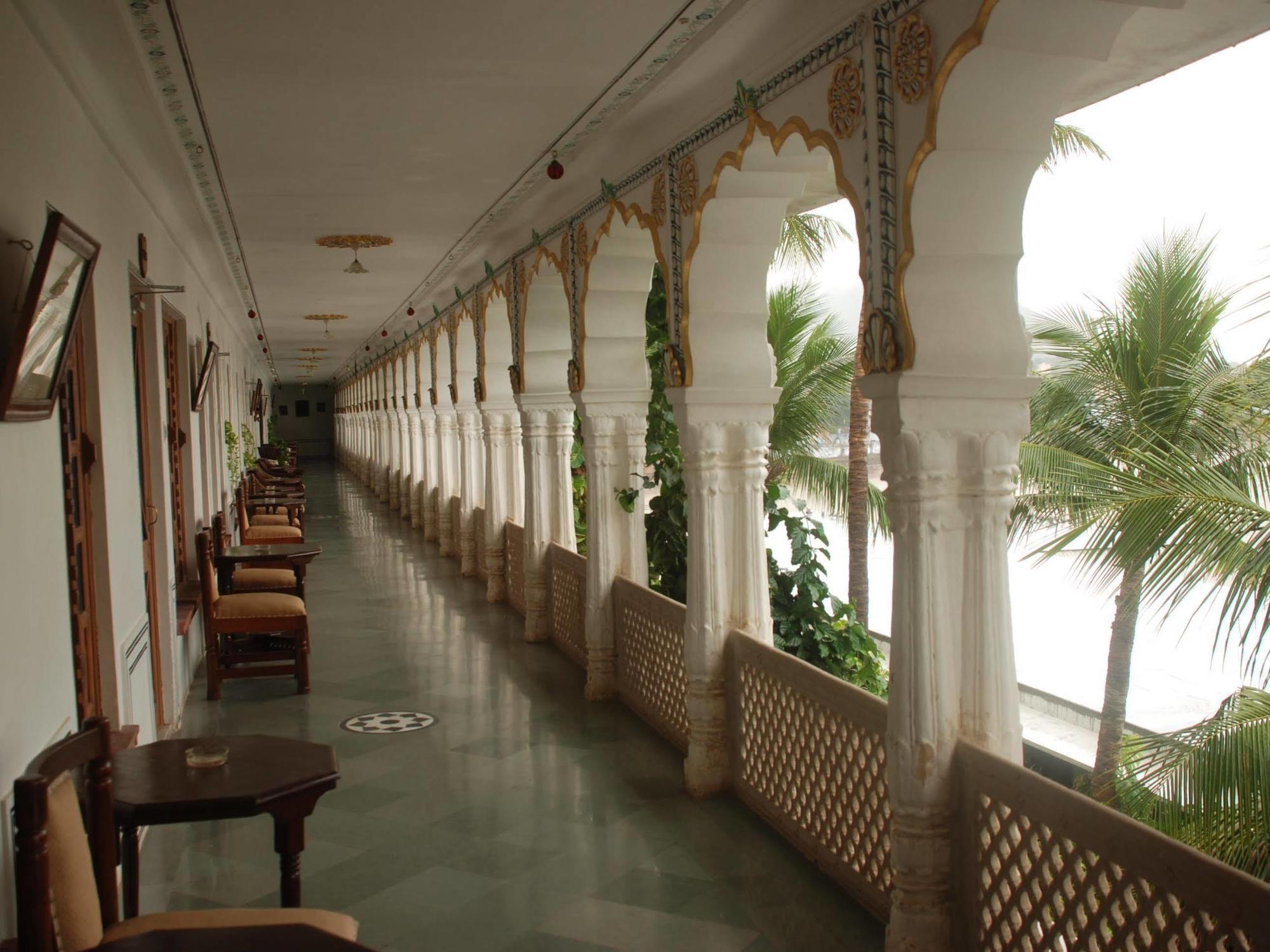 Hotel Pushkar Palace Экстерьер фото